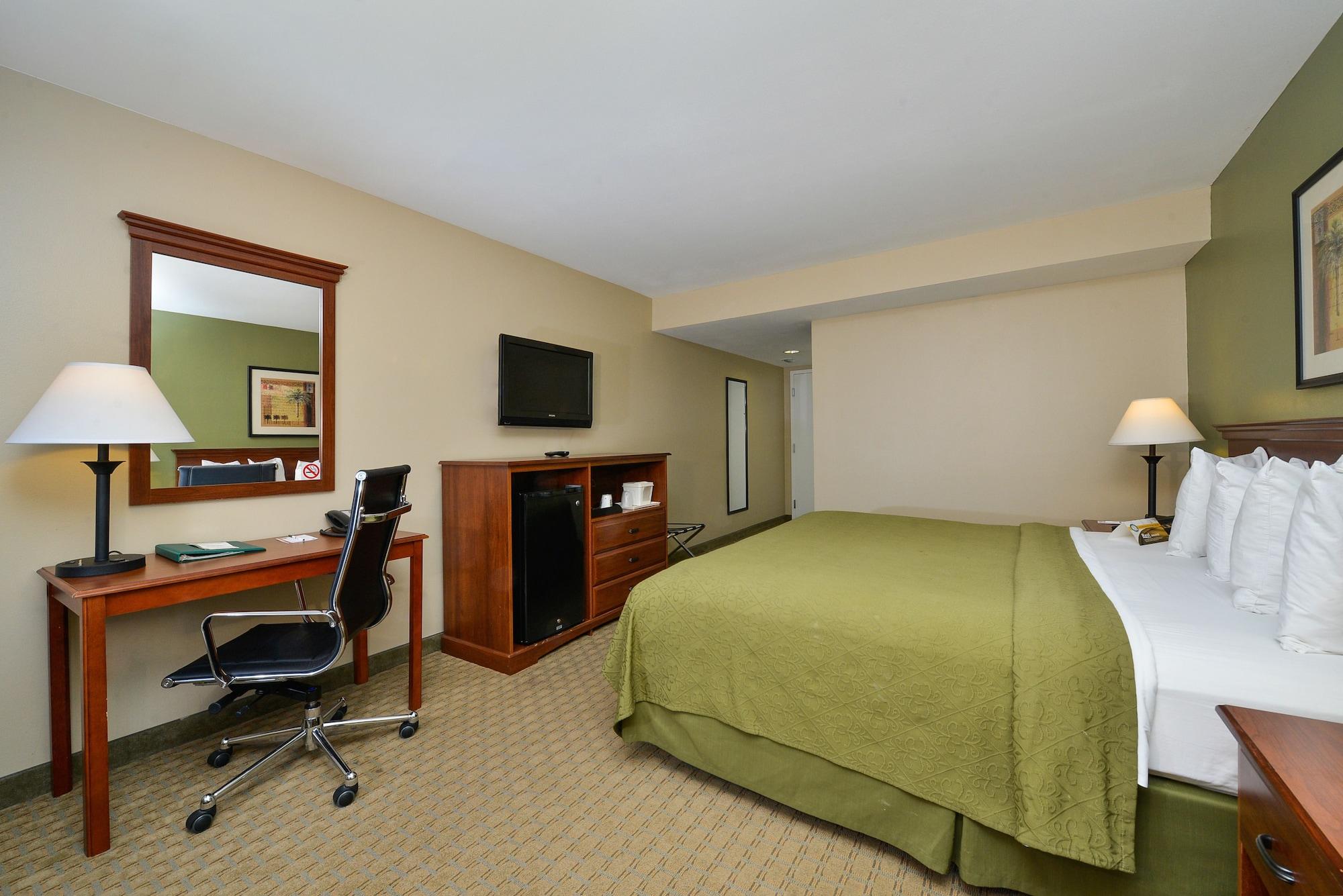 Quality Inn & Suites Tampa-Ybor City Exterior foto